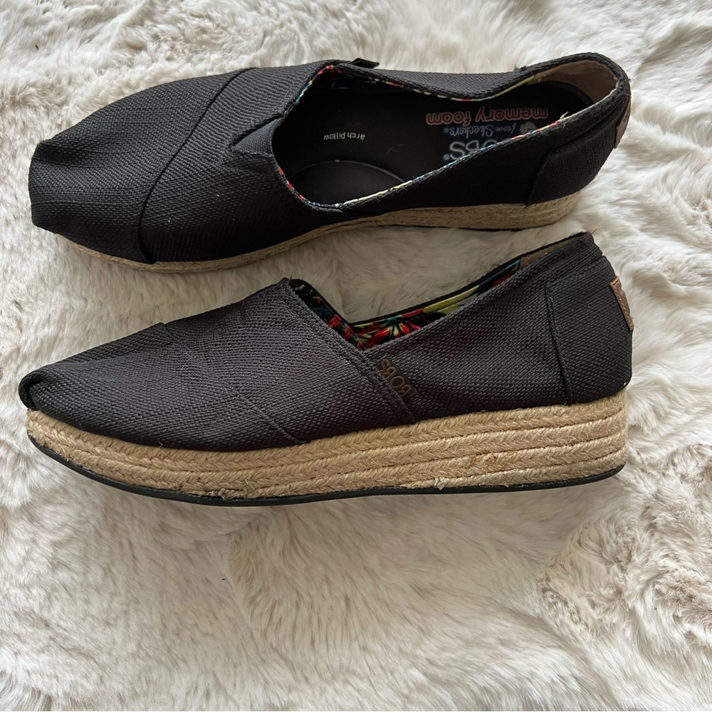 Bobs Black Small Heeled Arch Pillow Memory Foam Espadrilles.  Size 10